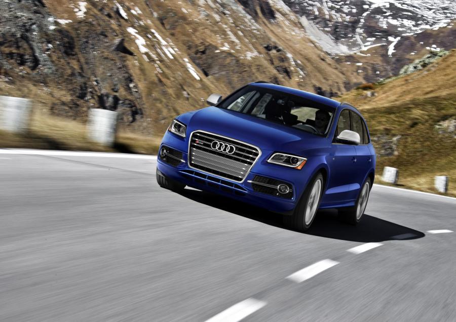  Audi SQ5 TFSI (8R) 2013 года  (NA) (фото 10 из 27)
